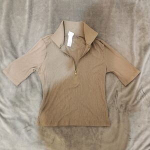 Ribbed zip half sleeve collared shirt